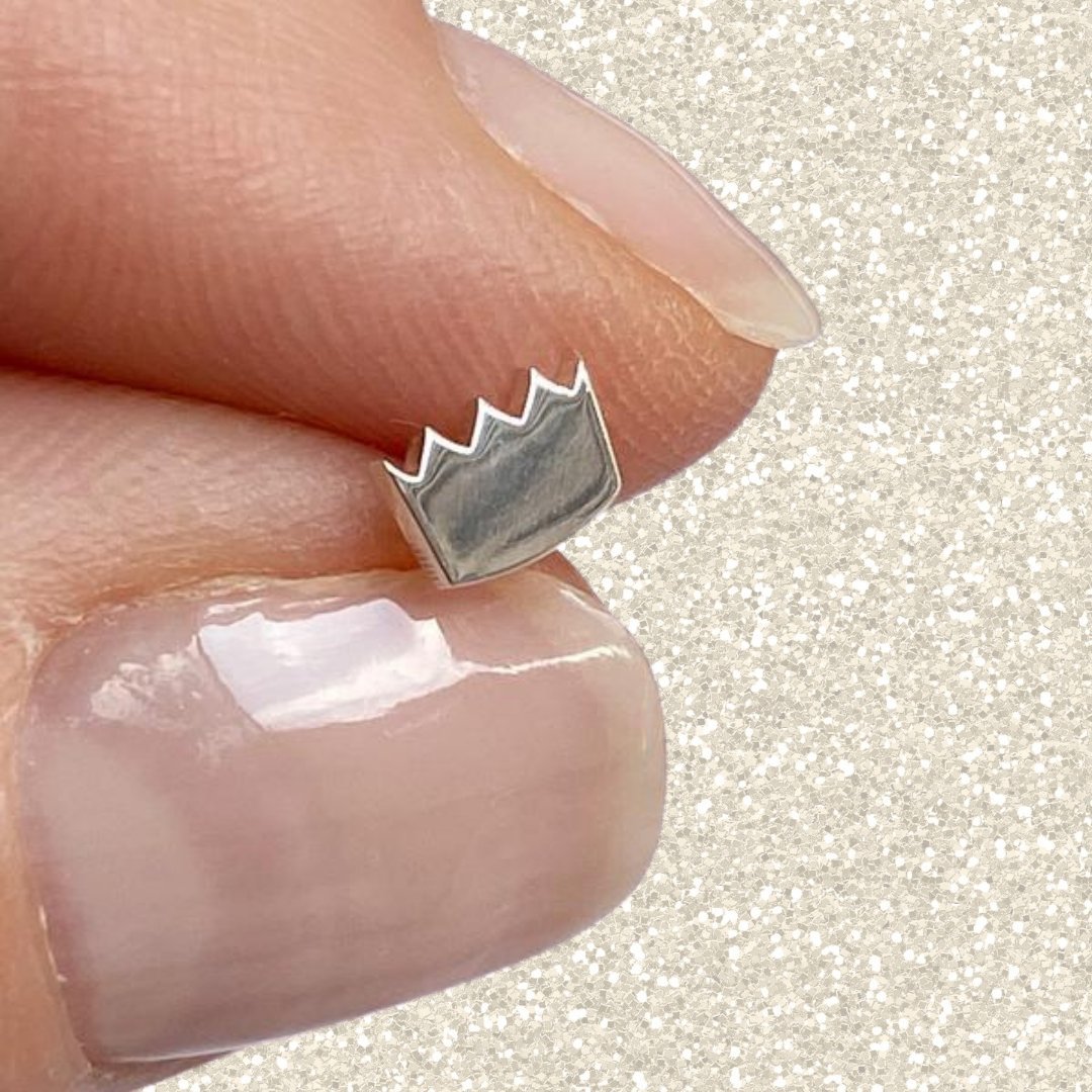 Crown Earrings in Sterling Silver - Mazi New York Jewelry