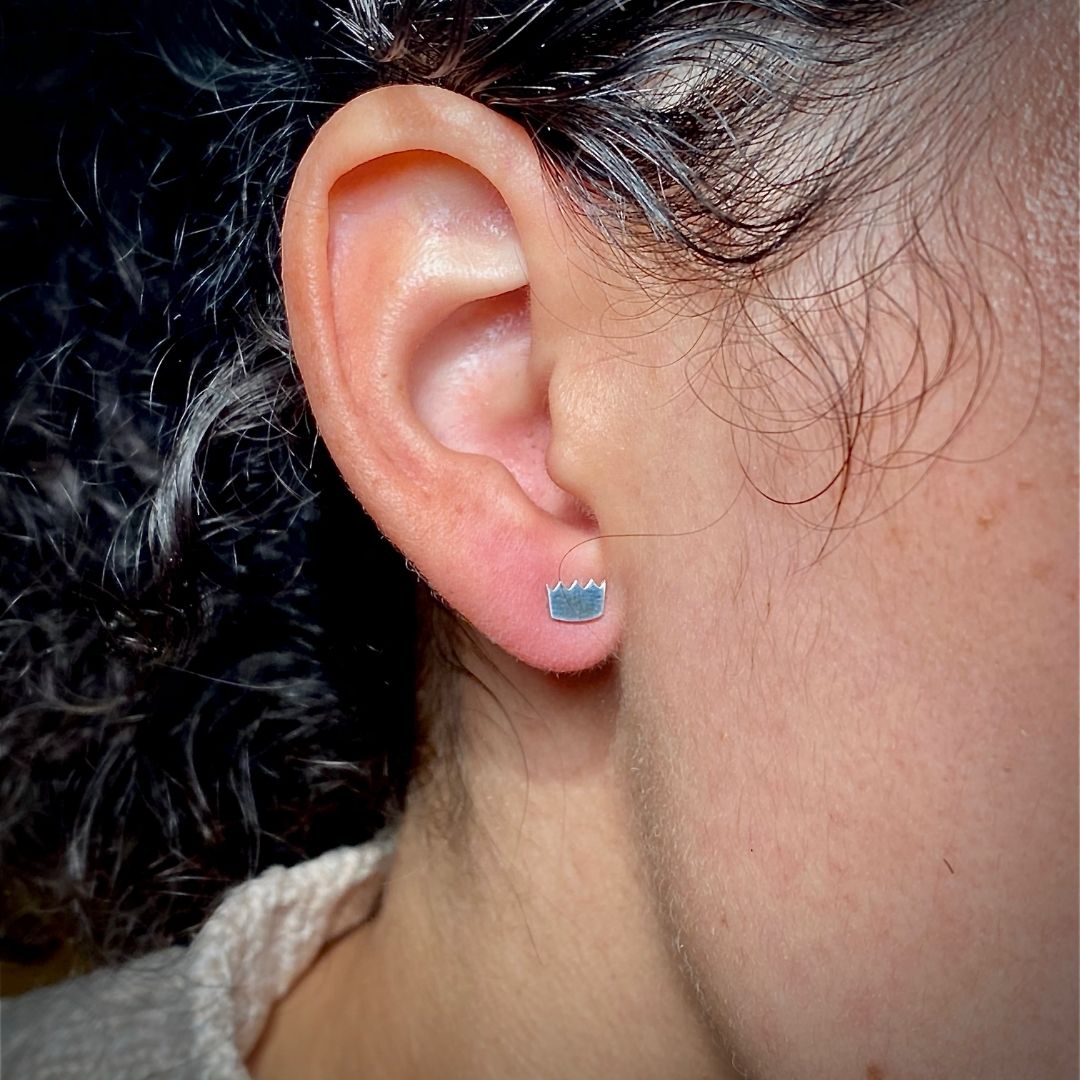 Crown Earrings in Sterling Silver - Mazi New York Jewelry