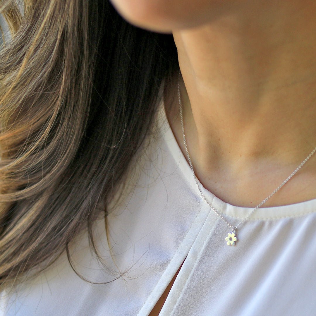 Flower Necklace in Sterling Silver - Mazi New York-jewelry