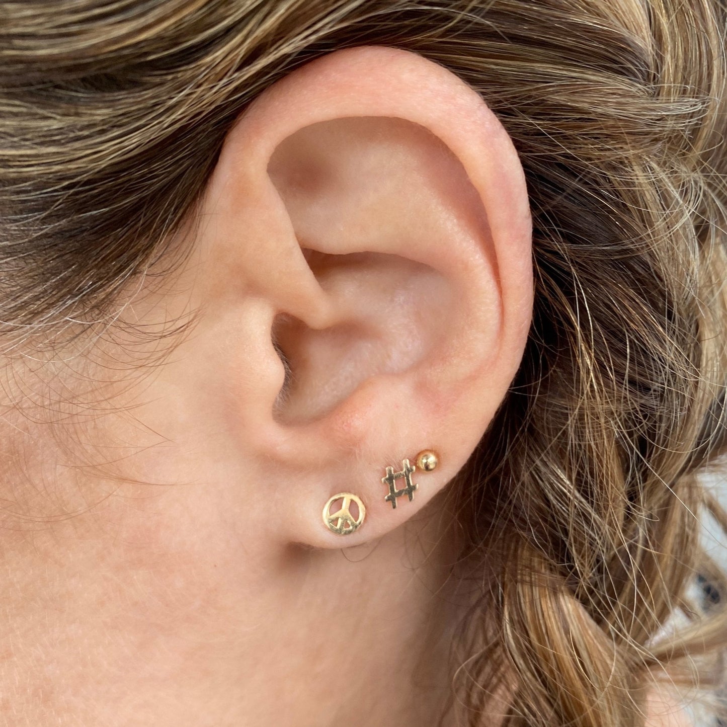 Peace Symbol Earring in 14k Gold (single earring) - Mazi New York-jewelry