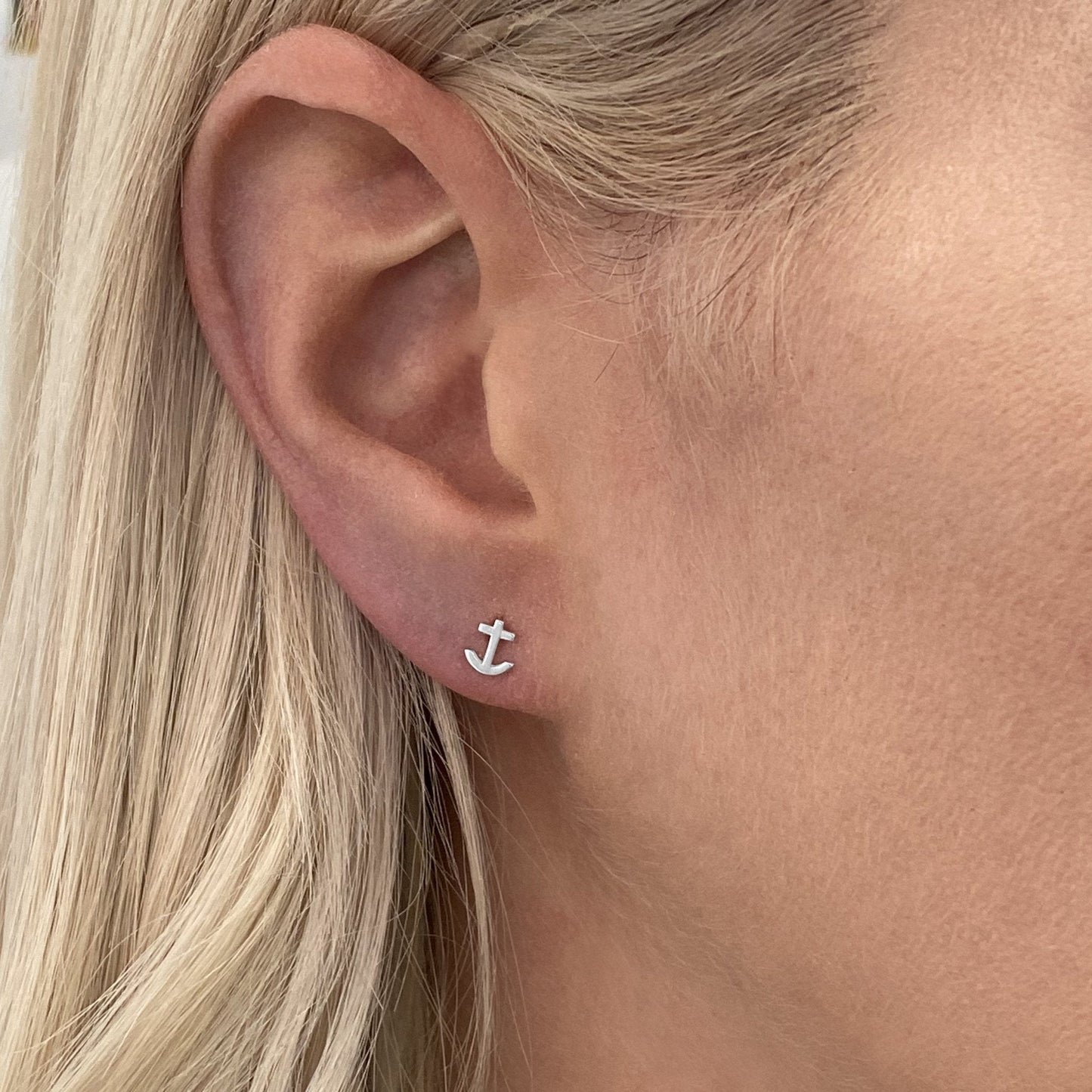 Anchor Earrings in Sterling Silver - Mazi New York Jewelry
