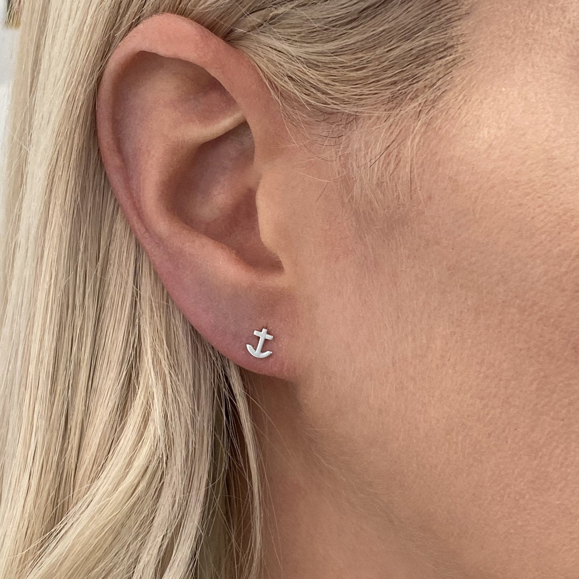 Anchor Earrings in Sterling Silver - Mazi New York Jewelry